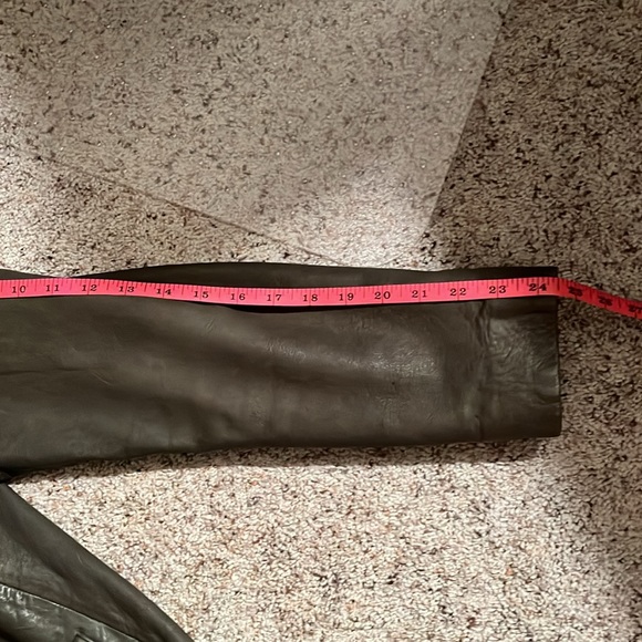 Leather jacket - Picture 8 of 8